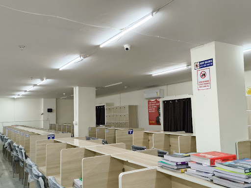 TRICITY READER'S PARADISE 2.0 LIBRARY IN SECTOR 34 IN CHANDIGARH LARGEST LIBRARY IN CHANDIGARH BEST LIBRARY IN CHANDIGARH