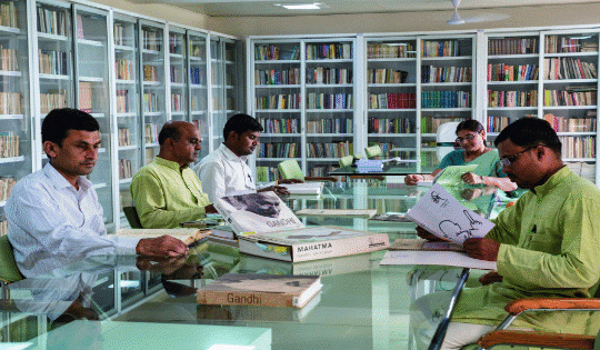 gandhi bhawan library