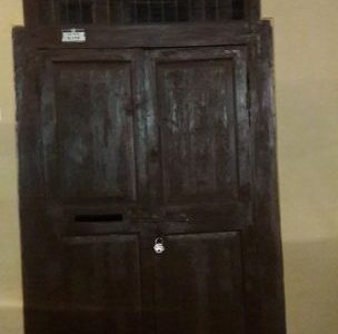 nanpura parsi library reading room