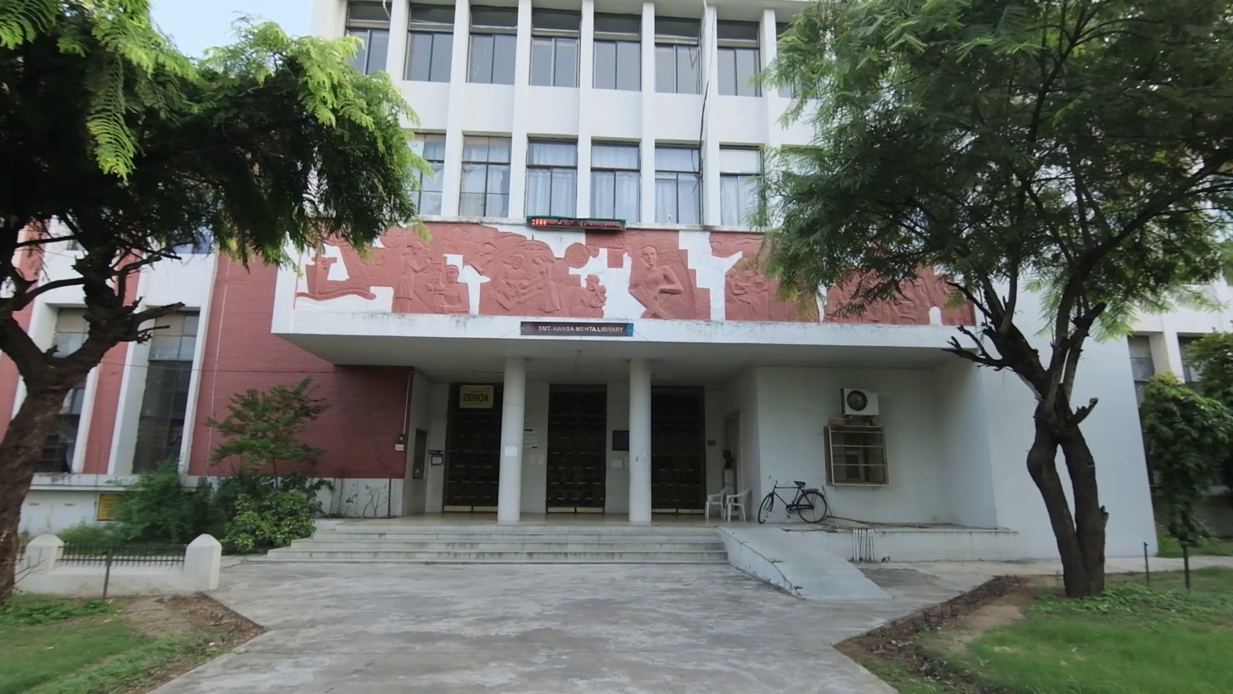 smt hansa mehta library