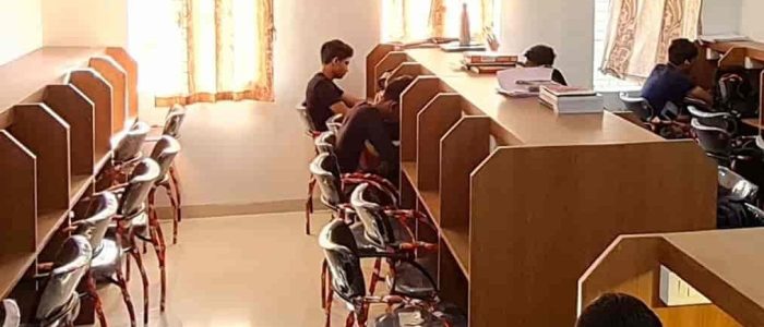 the best library in akola